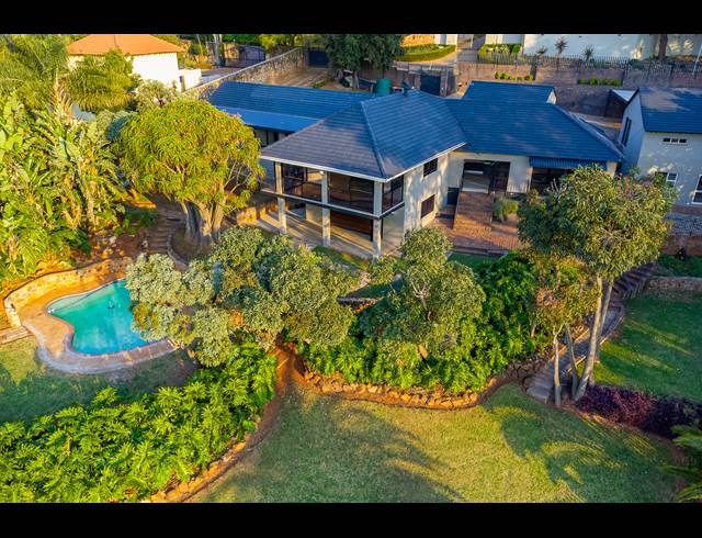 4 BEDROOM FREEHOLD FOR SALE IN NORTHCLIFF
